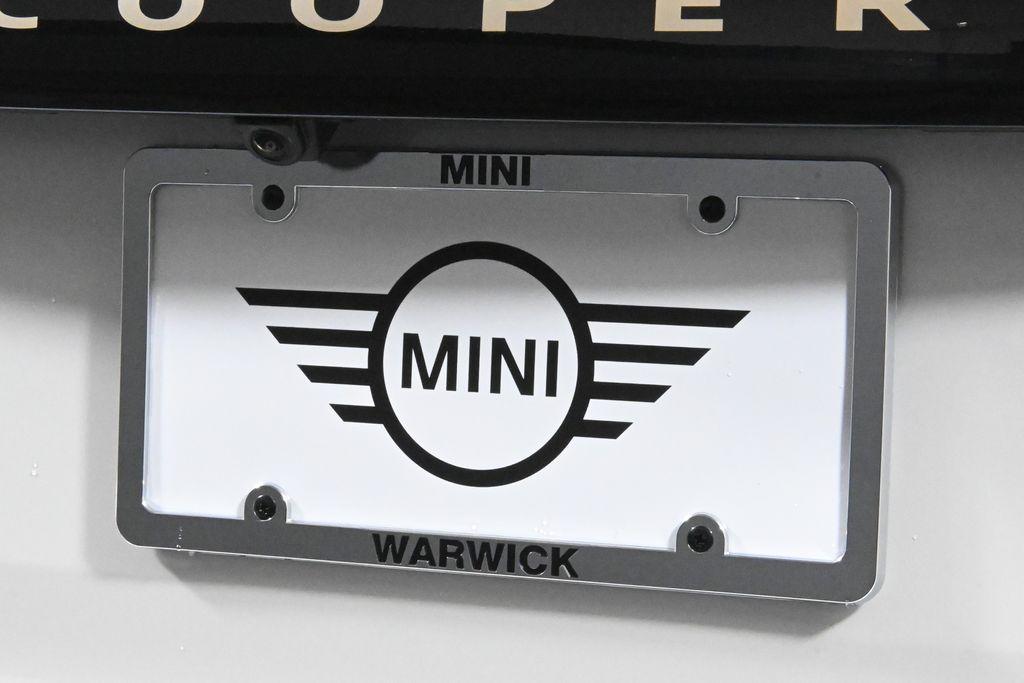 new 2025 MINI Hardtop car, priced at $39,725