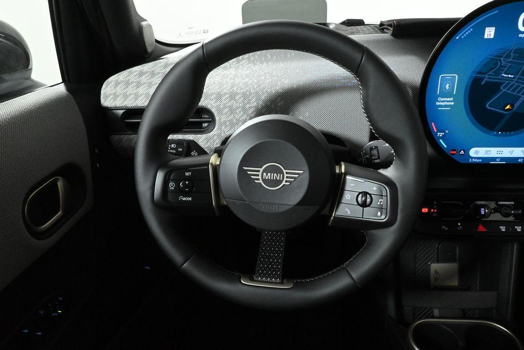 new 2025 MINI Hardtop car, priced at $39,725
