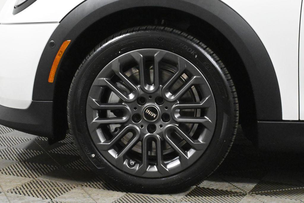 new 2025 MINI Hardtop car, priced at $39,725
