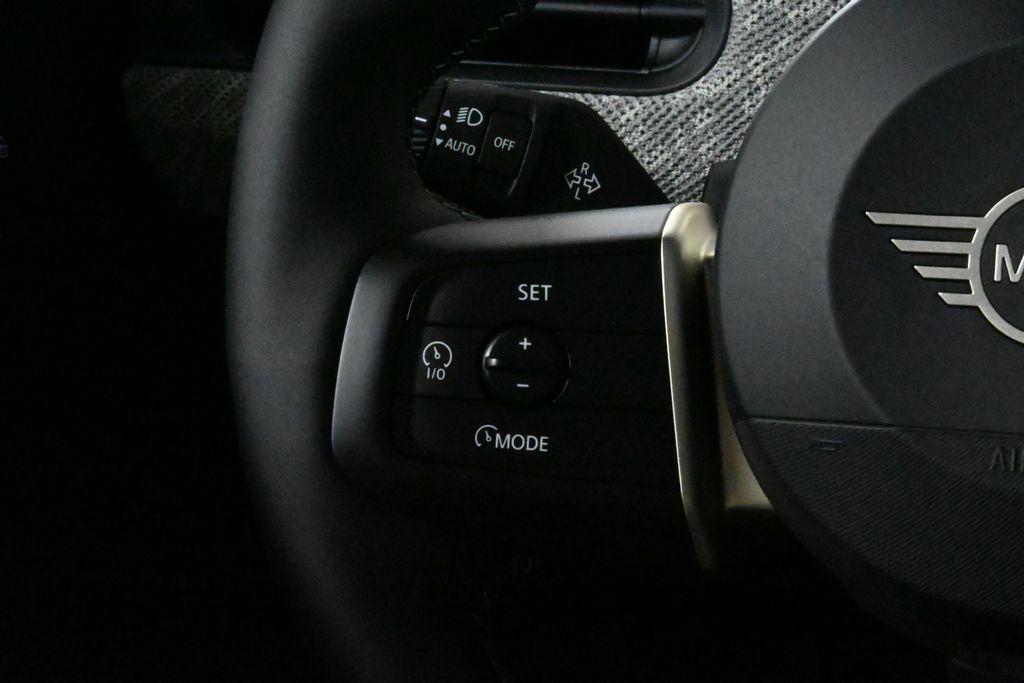 used 2025 MINI Hardtop car, priced at $30,044