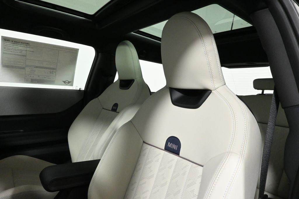 used 2025 MINI Hardtop car, priced at $30,044