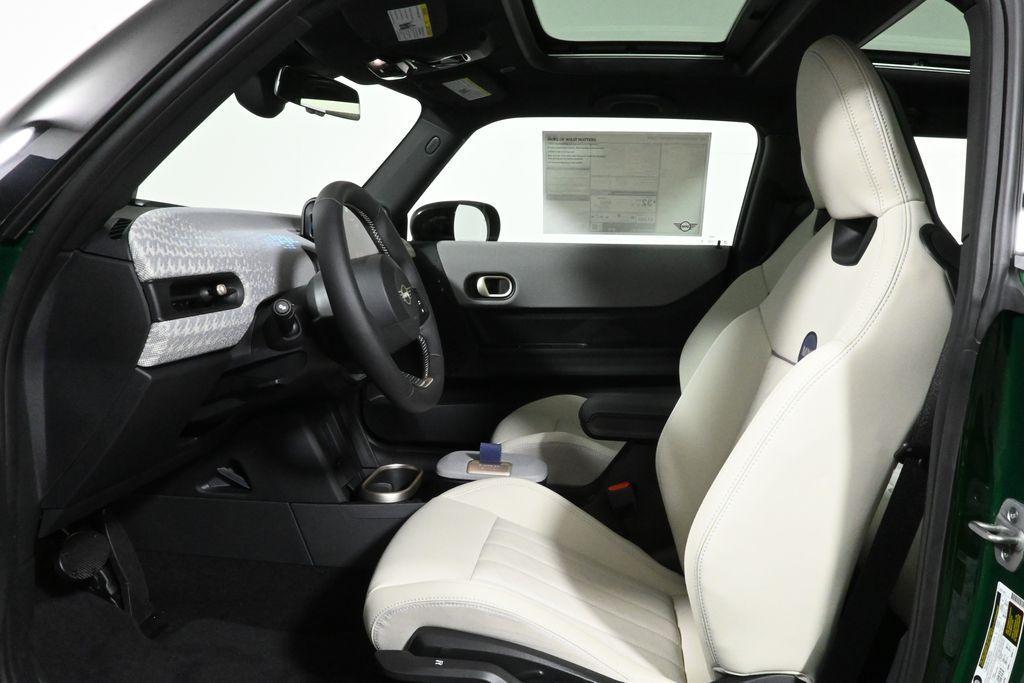 used 2025 MINI Hardtop car, priced at $30,044