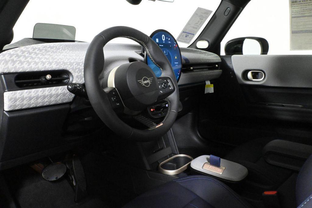 used 2025 MINI Hardtop car, priced at $31,912