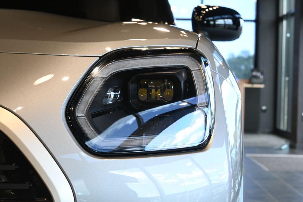 new 2025 MINI Countryman car, priced at $44,425