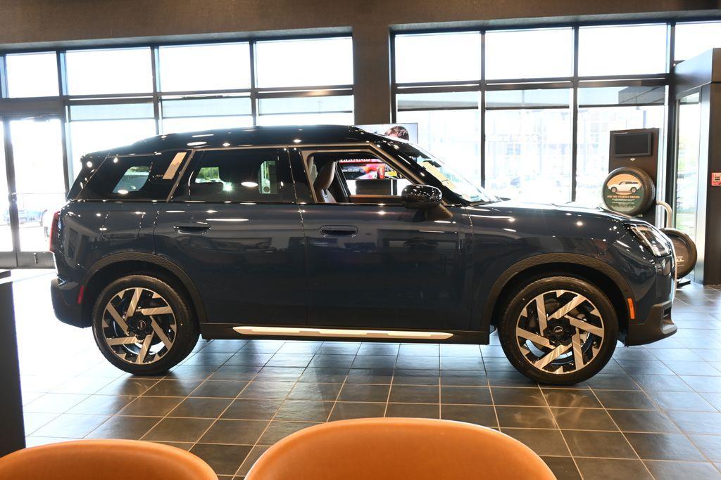 new 2025 MINI Countryman car, priced at $44,425