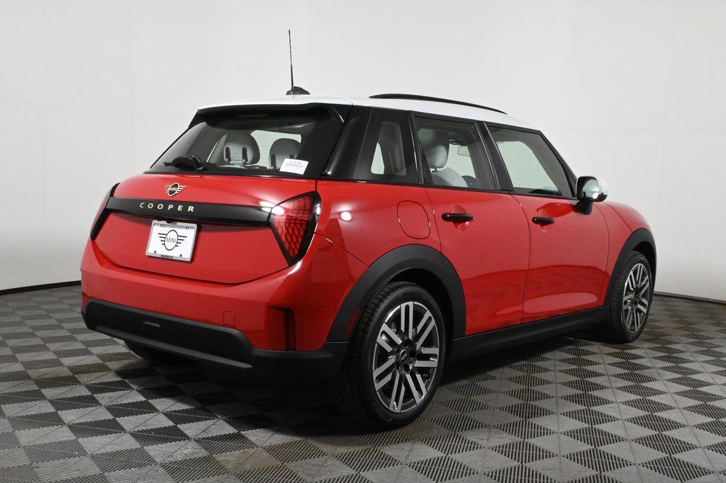 new 2025 MINI Hardtop car, priced at $33,595