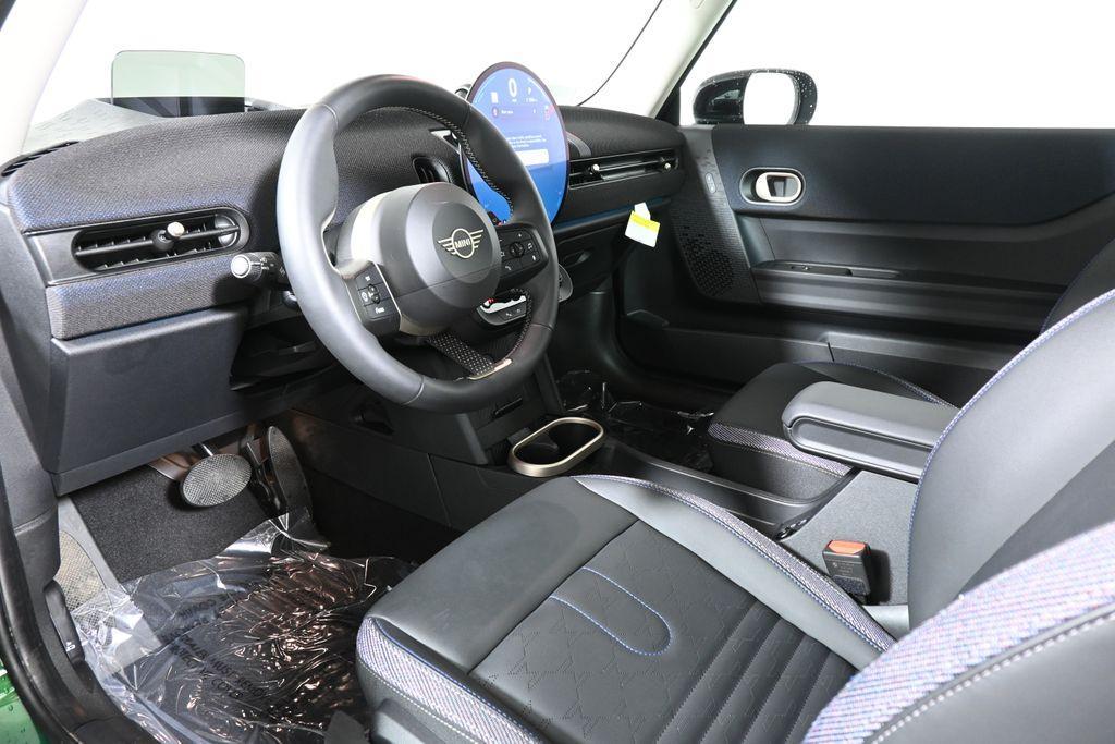 used 2025 MINI Hardtop car, priced at $28,892