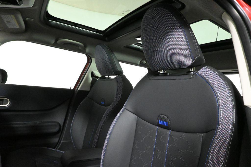 new 2025 MINI Hardtop car, priced at $37,025