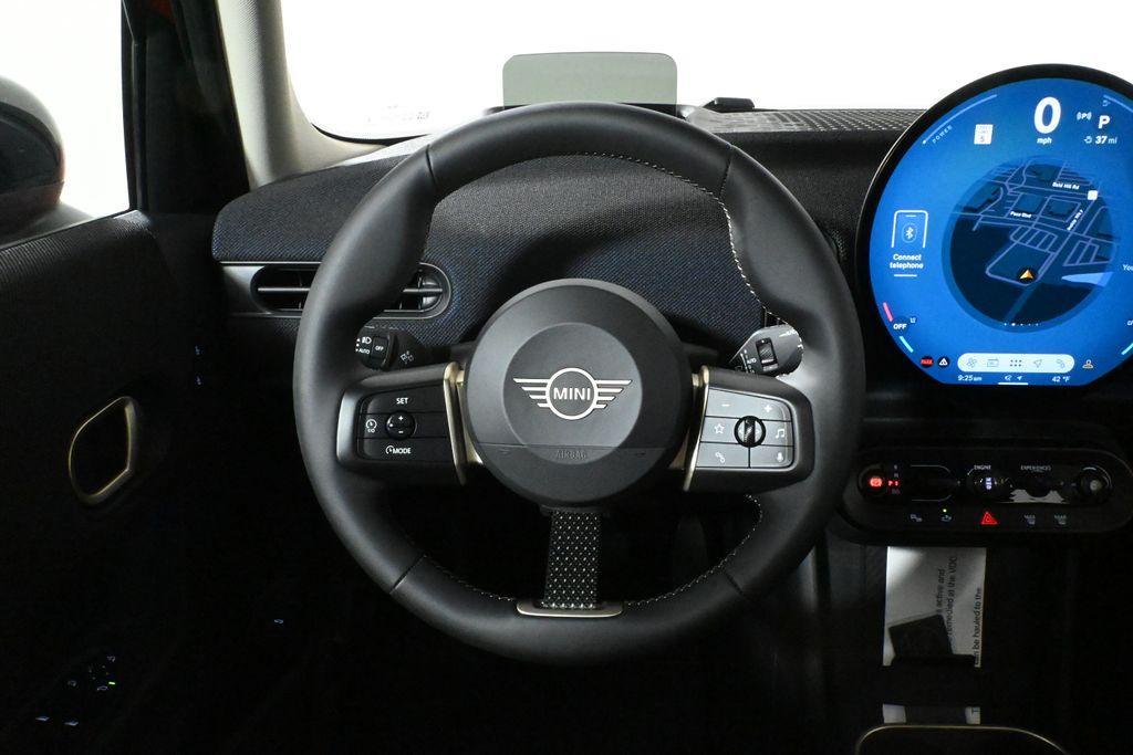 new 2025 MINI Hardtop car, priced at $37,025