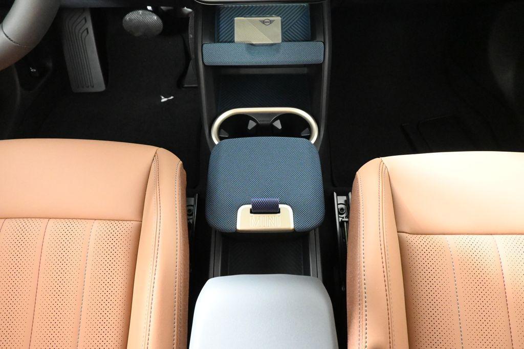new 2025 MINI Countryman car, priced at $44,425