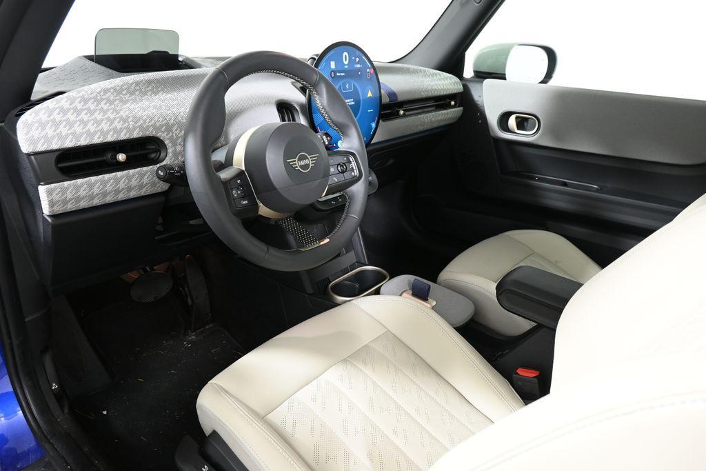 used 2025 MINI Hardtop car, priced at $32,595