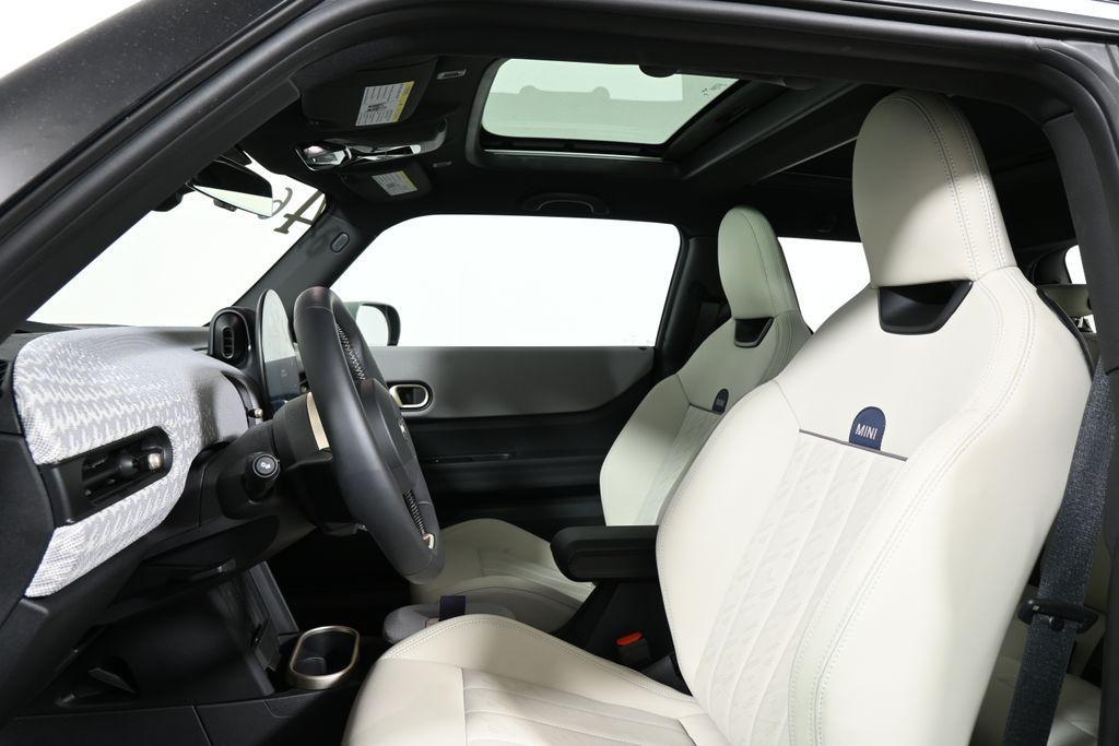 used 2025 MINI Hardtop car, priced at $32,595