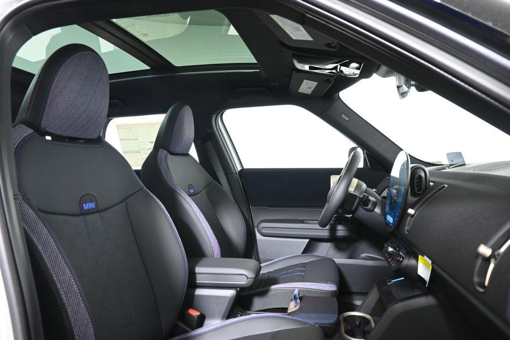 new 2025 MINI Countryman car, priced at $40,325