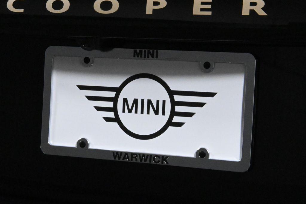 used 2025 MINI Hardtop car, priced at $29,356