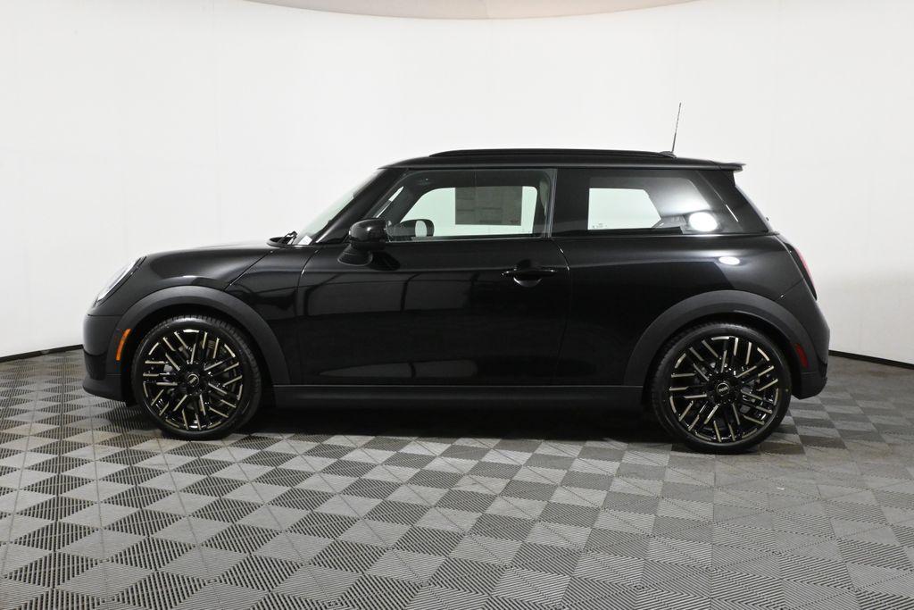used 2025 MINI Hardtop car, priced at $29,356