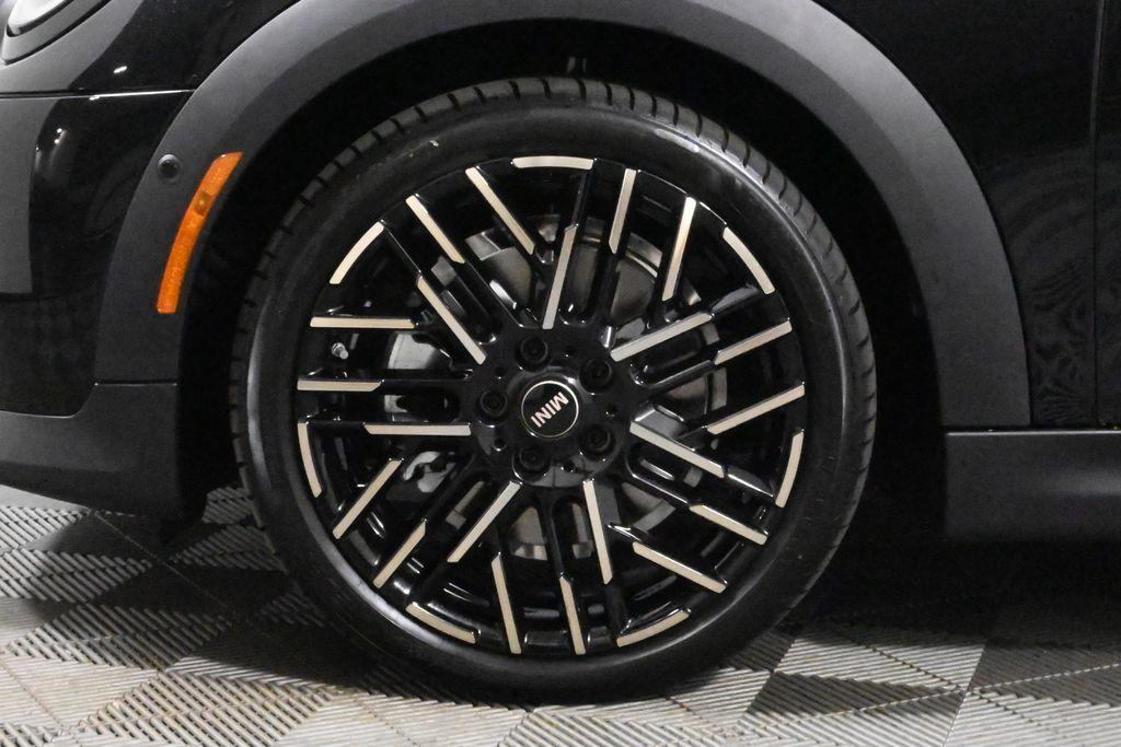 used 2025 MINI Hardtop car, priced at $29,356