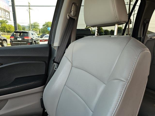 used 2019 Honda Pilot car, priced at $25,392