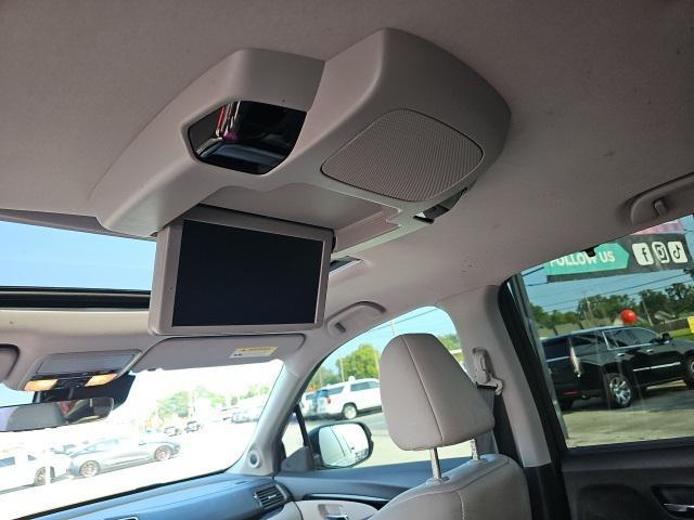 used 2019 Honda Pilot car, priced at $25,392