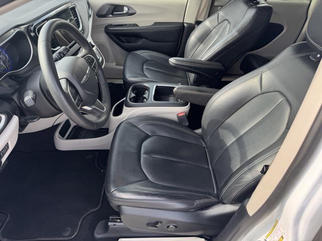 used 2022 Chrysler Pacifica car, priced at $21,137