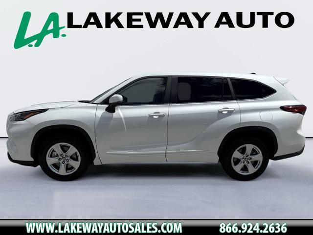 used 2023 Toyota Highlander car, priced at $36,932