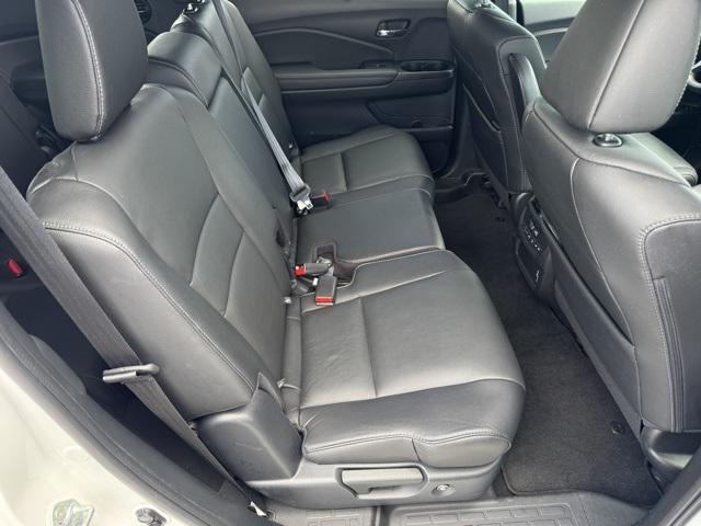 used 2022 Honda Pilot car, priced at $29,646