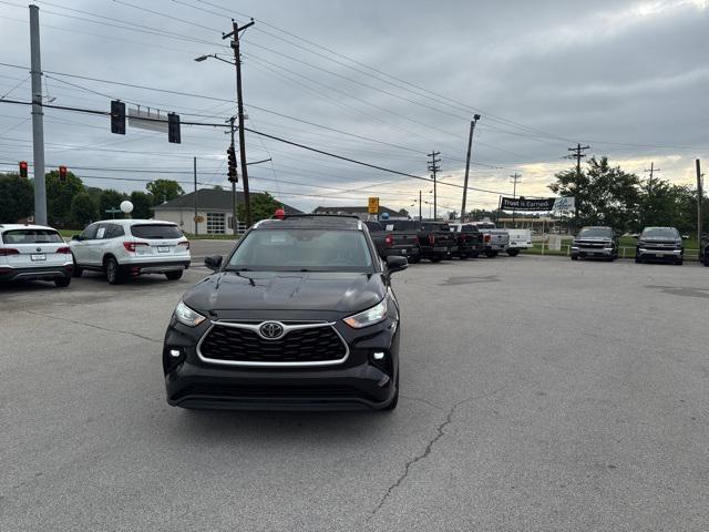 used 2020 Toyota Highlander car, priced at $30,327