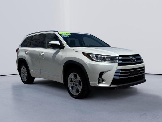 used 2019 Toyota Highlander car, priced at $26,798