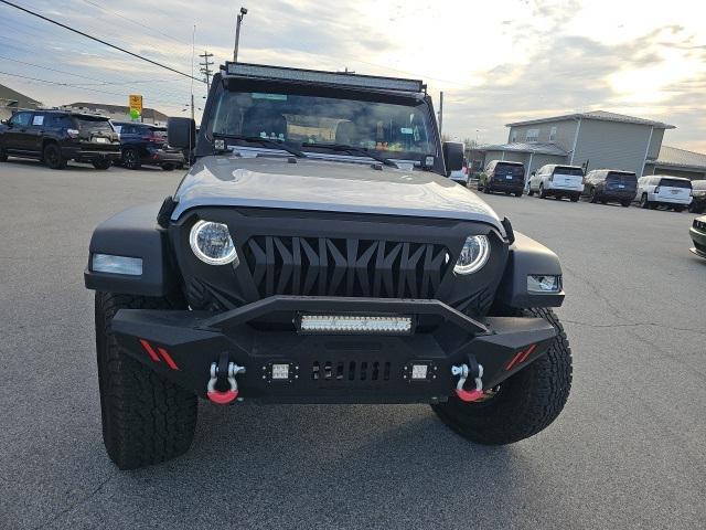 used 2018 Jeep Wrangler Unlimited car, priced at $23,897