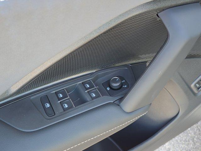 new 2025 Volkswagen Tiguan car, priced at $34,875