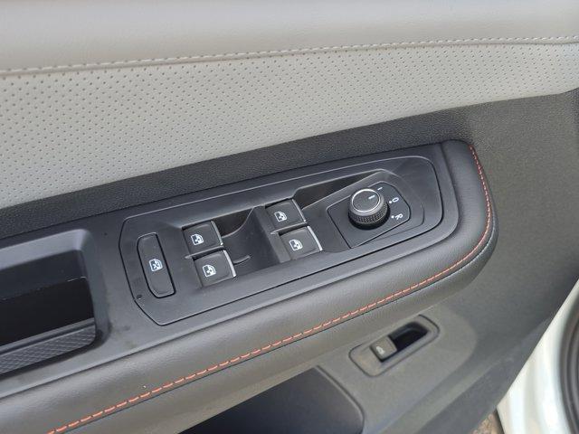 new 2025 Volkswagen Atlas car, priced at $49,180