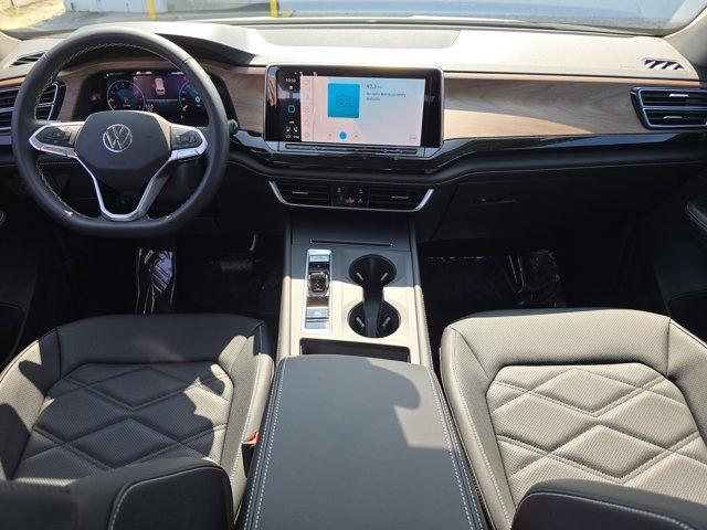 new 2025 Volkswagen Atlas car, priced at $40,436