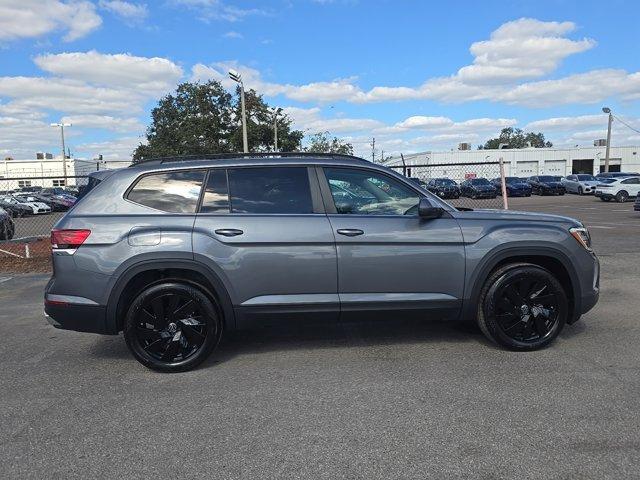 new 2025 Volkswagen Atlas car, priced at $46,336