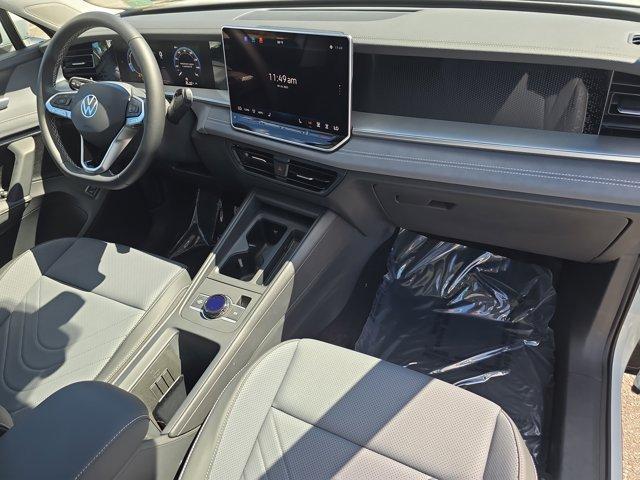 new 2025 Volkswagen Tiguan car, priced at $37,575