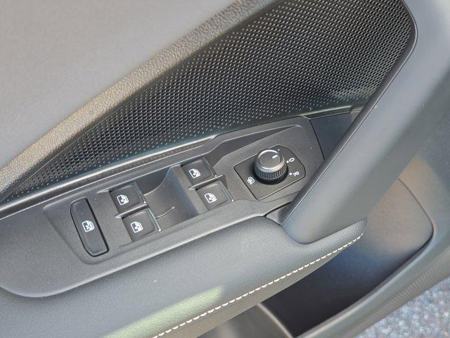 new 2025 Volkswagen Tiguan car, priced at $37,575