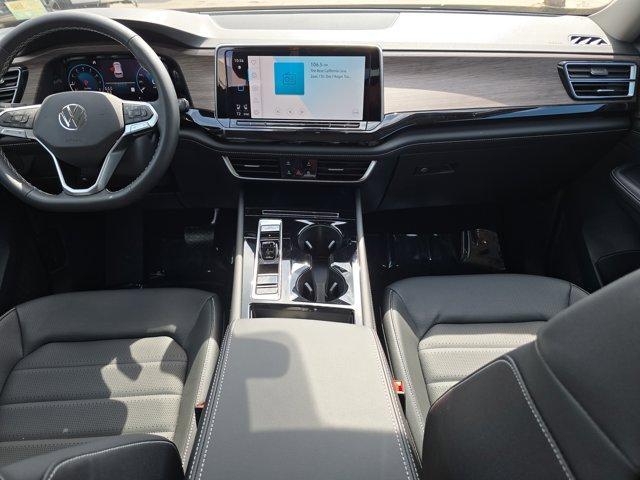 new 2025 Volkswagen Atlas car, priced at $50,030