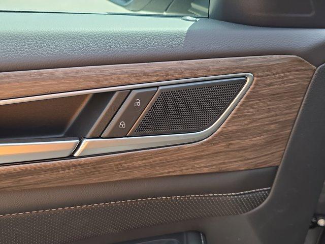 new 2025 Volkswagen Atlas car, priced at $50,030