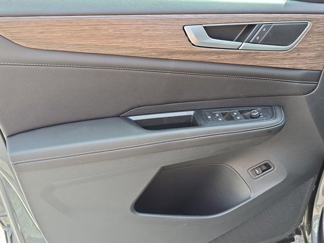 new 2025 Volkswagen Atlas car, priced at $50,030