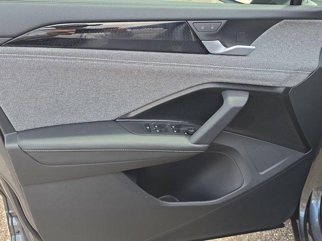 new 2025 Volkswagen Tiguan car, priced at $30,920