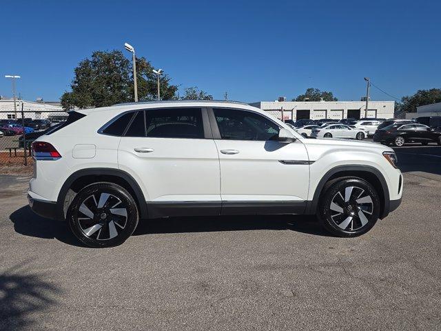 new 2024 Volkswagen Atlas Cross Sport car, priced at $50,501