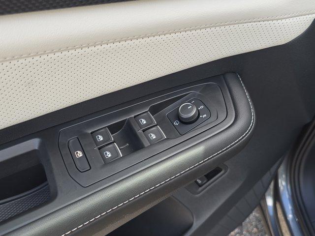 new 2025 Volkswagen Atlas Cross Sport car, priced at $54,025