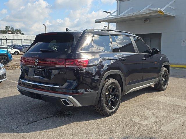 new 2024 Volkswagen Atlas car, priced at $49,661