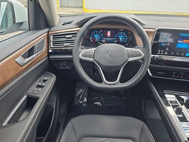 new 2024 Volkswagen Atlas car, priced at $44,738