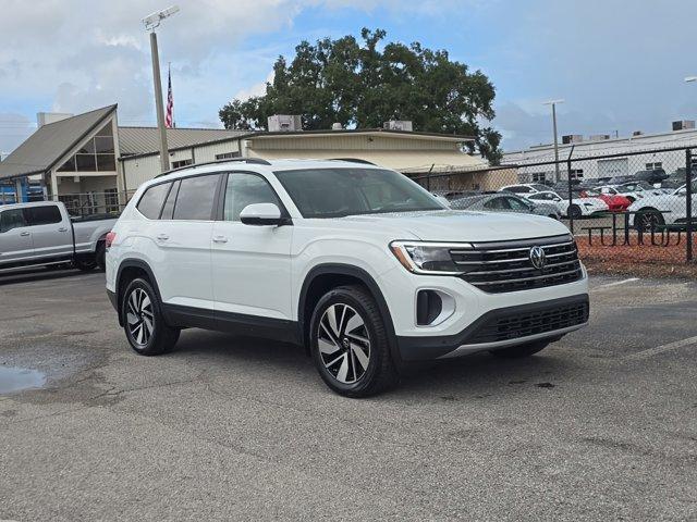 new 2024 Volkswagen Atlas car, priced at $44,738