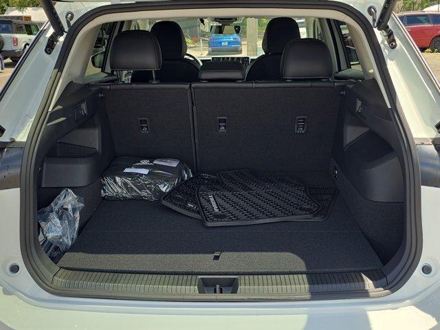 new 2025 Volkswagen Tiguan car, priced at $34,875