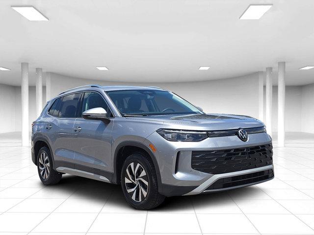 new 2025 Volkswagen Tiguan car, priced at $30,920