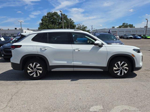 new 2025 Volkswagen Tiguan car, priced at $30,920