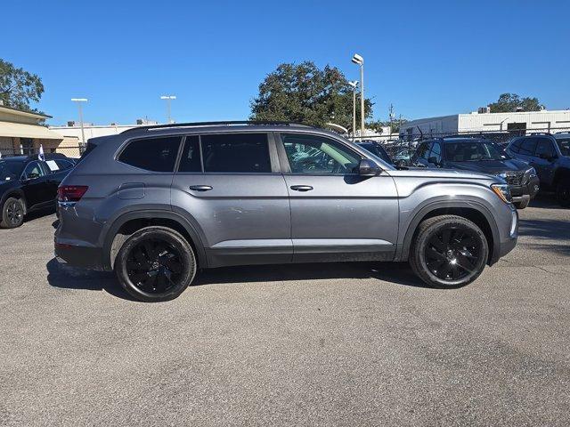 new 2025 Volkswagen Atlas car, priced at $46,336