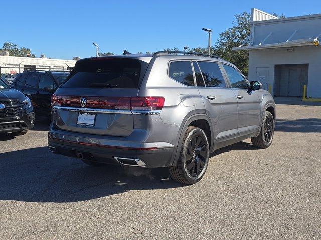 new 2025 Volkswagen Atlas car, priced at $46,336