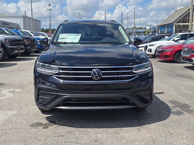 new 2024 Volkswagen Tiguan car, priced at $31,421