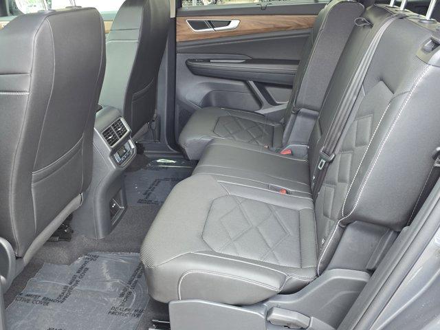 new 2025 Volkswagen Atlas car, priced at $45,335